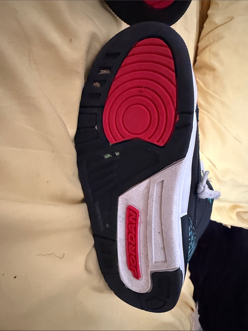 Jordan 3 - Picture 4 of 4